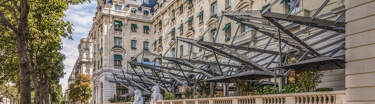 Facade The Peninsula Paris