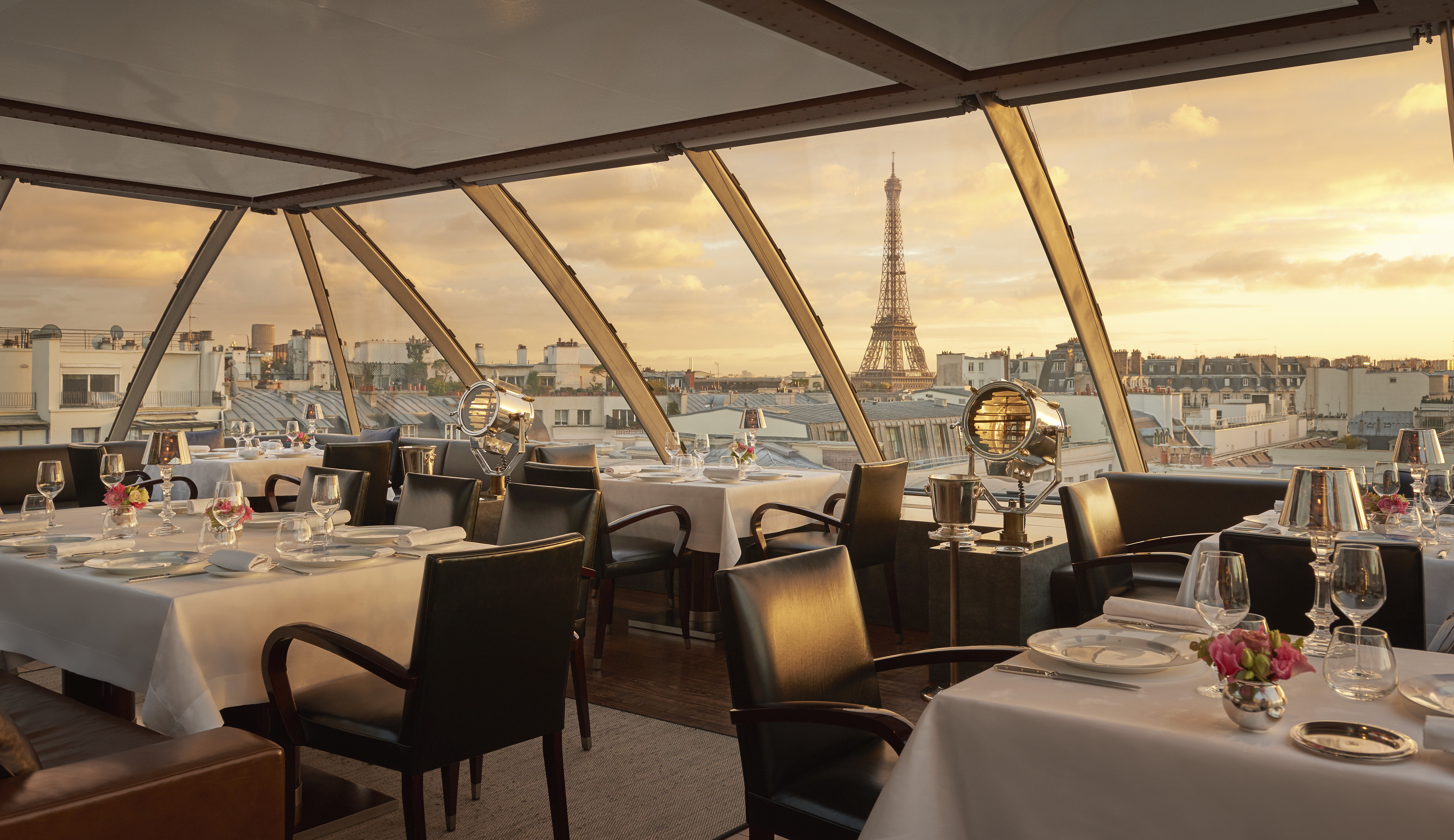 Four restaurants and bars at the heart of Paris │ Cheval Blanc