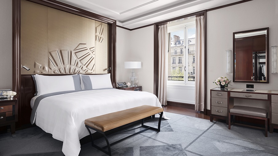 Deluxe Suite, Paris Suite