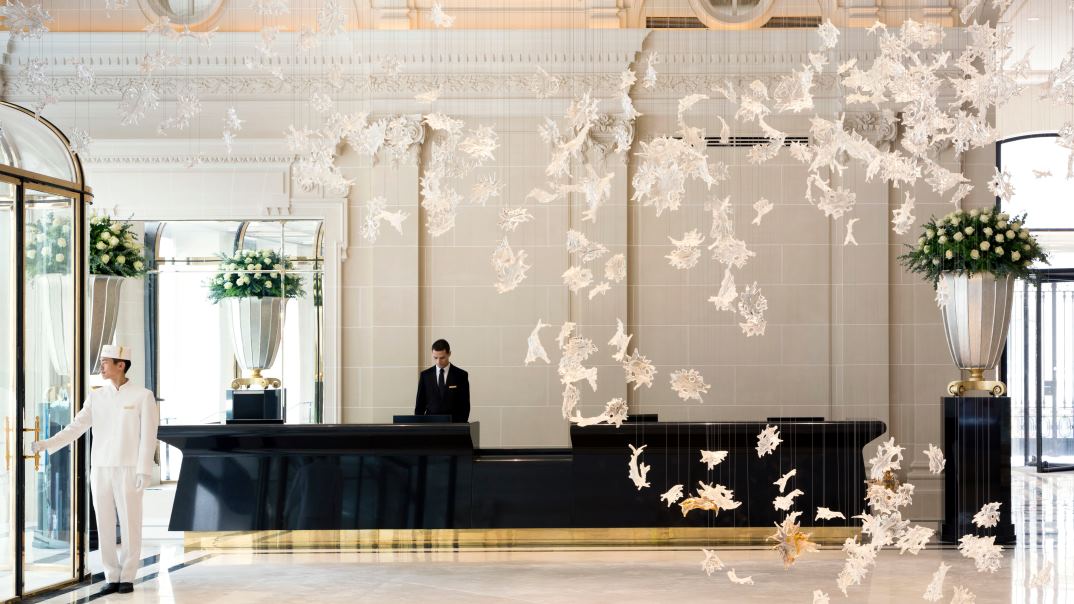 Luxury 5 Star Hotel The Peninsula Paris